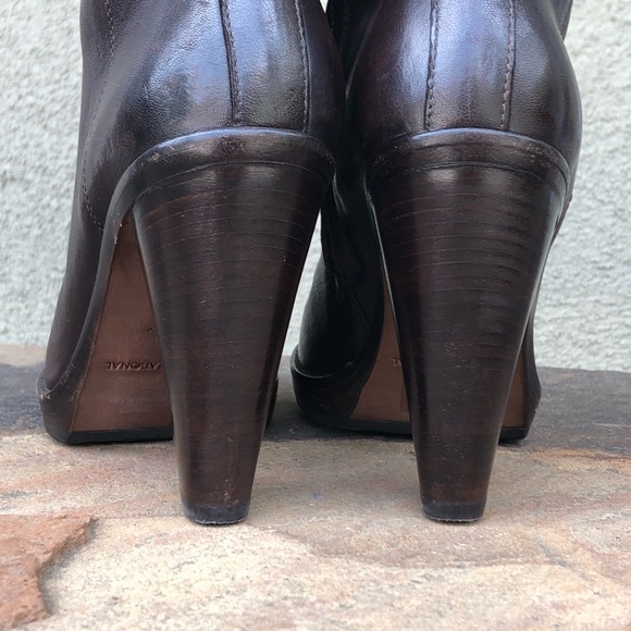 Costume National pieced leather heeled boots - Picture 4 of 8